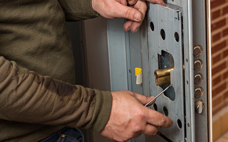 serrurier tarif changement serrure Nesles-la-Vallée